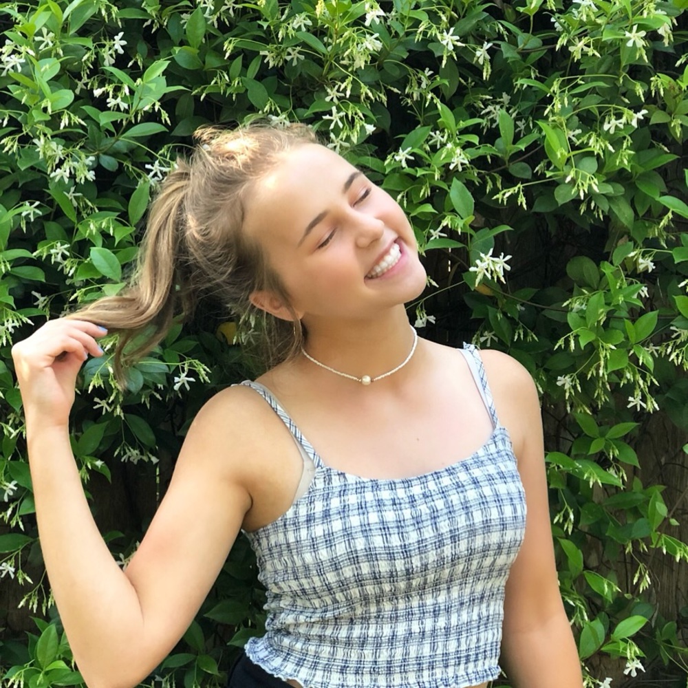 Meet your Posher, Izzy